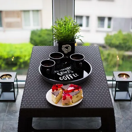 Apartament Lea 7b M13 Apartment *